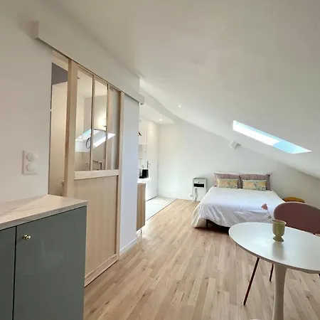 Studio Jade : Charmant Logement Place Clemenceau Apartment *