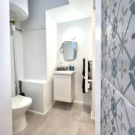 Apartment Studio Jade : Charmant Logement Place Clemenceau *