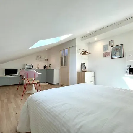 Studio Jade : Charmant Logement Place Clemenceau Apartment