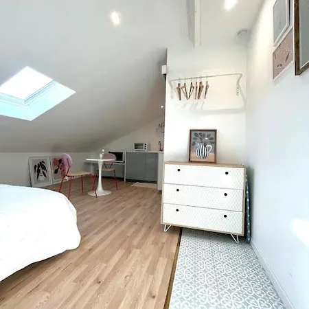 Studio Jade : Charmant Logement Place Clemenceau * Pau